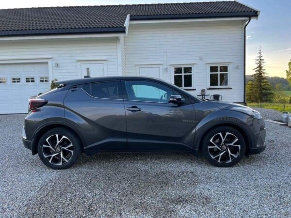 Toyota C-HR – Image 12